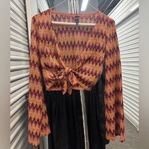Retro Windsor Chevron Tie-Front Crop Blouse